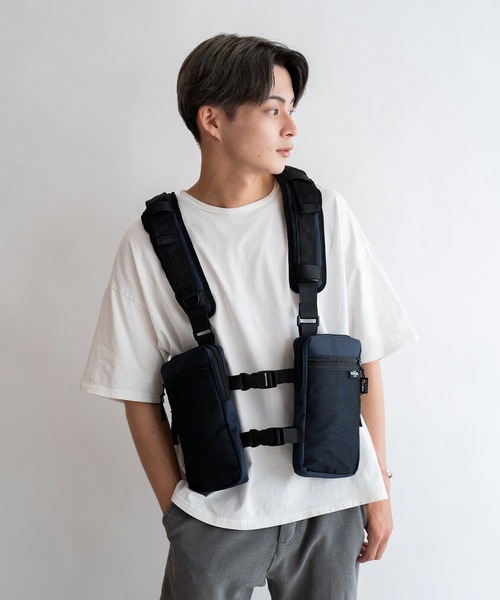 DEVICE（デバイス）の「Rename CORDURAナイロン ベスト型 ボディショルダーバッグ（ボディバッグ/ウエストポーチ・メンズ・ネイビー・FREE）」の5枚目の写真