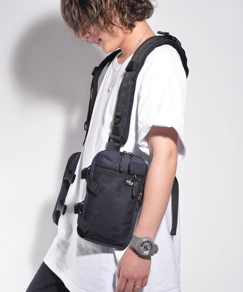 DEVICE（デバイス）の「Rename CORDURAナイロン ベスト型 ボディショルダーバッグ（ボディバッグ/ウエストポーチ・メンズ・ネイビー・FREE）」の14枚目の写真