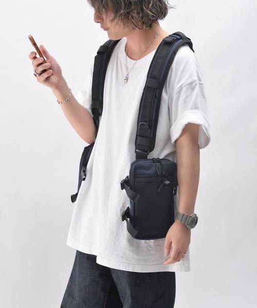 DEVICE（デバイス）の「Rename CORDURAナイロン ベスト型 ボディショルダーバッグ（ボディバッグ/ウエストポーチ・メンズ・ネイビー・FREE）」の11枚目の写真