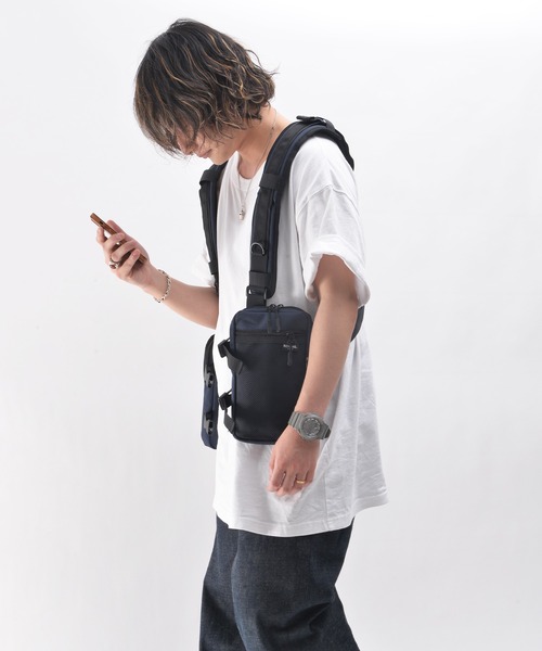 DEVICE（デバイス）の「Rename CORDURAナイロン ベスト型 ボディショルダーバッグ（ボディバッグ/ウエストポーチ・メンズ・ネイビー・FREE）」の3枚目の写真
