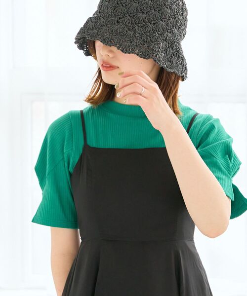 MAJESTIC LEGON（マジェスティックレゴン）の「【WEB限定カラーあり】タックスリーブトップス（Tシャツ/カットソー・レディース・アイボリー/ブラック/ブラック系その他/グリーン/オレンジ/ベージュ系その他2/グレイッシュベージュ・MEDIUM）」の6枚目の写真