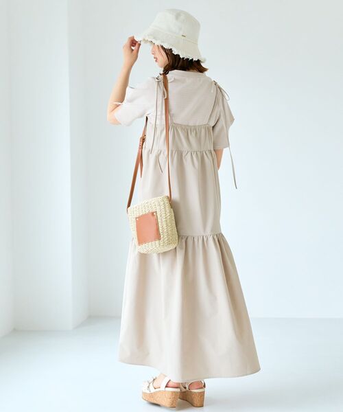 MAJESTIC LEGON（マジェスティックレゴン）の「【WEB限定カラーあり】タックスリーブトップス（Tシャツ/カットソー・レディース・アイボリー/ブラック/ブラック系その他/グリーン/オレンジ/ベージュ系その他2/グレイッシュベージュ・MEDIUM）」の8枚目の写真