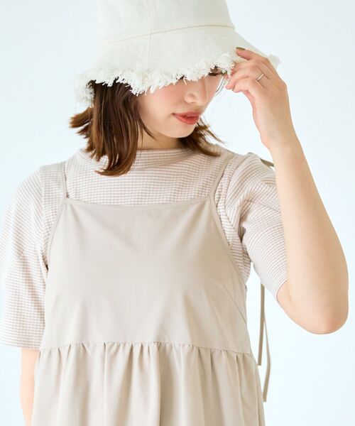 MAJESTIC LEGON（マジェスティックレゴン）の「【WEB限定カラーあり】タックスリーブトップス（Tシャツ/カットソー・レディース・アイボリー/ブラック/ブラック系その他/グリーン/オレンジ/ベージュ系その他2/グレイッシュベージュ・MEDIUM）」の14枚目の写真