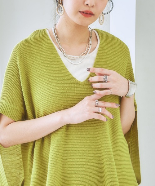 Soiunique(スワユニーク)の「Vネックワイドニットベスト【ゆったりワンサイズ】(ベスト・レディース・ブラック/グリーン/モカ・S~LL)」の7枚目の写真