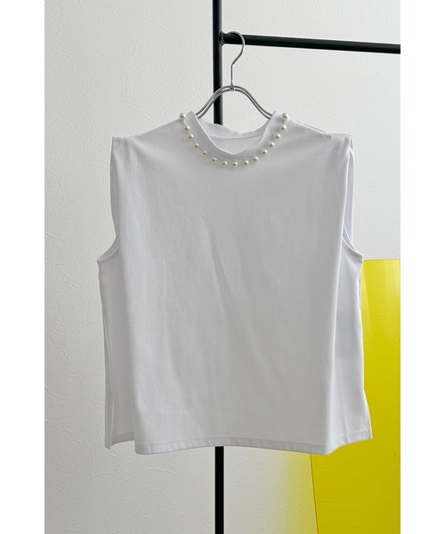 palm RICHE(ポームリシュ)の「パールポイントノースリーブトップス(Tシャツ/カットソー・レディース・カーキ/ブラック/オフホワイト・M)」の1枚目の写真