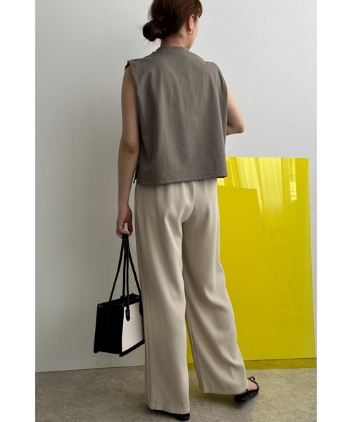 palm RICHE(ポームリシュ)の「パールポイントノースリーブトップス(Tシャツ/カットソー・レディース・カーキ/ブラック/オフホワイト・M)」の11枚目の写真