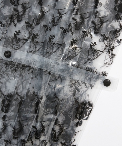 LEPSIM（レプシィム）の「花柄ビニール傘　183201（長傘・レディース・その他・ONE SIZE）」の3枚目の写真