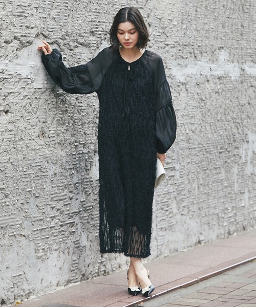 SMILE ORCHID（スマイルオーキッド）の「フラワーモチーフバルーン袖