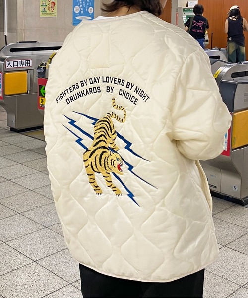 CPCM（シーピーシーエム）の「バック刺繍キルティングジャケット（ミリタリージャケット・メンズ・アイボリー/ブラック/カーキ・LARGE/MEDIUM）」の10枚目の写真