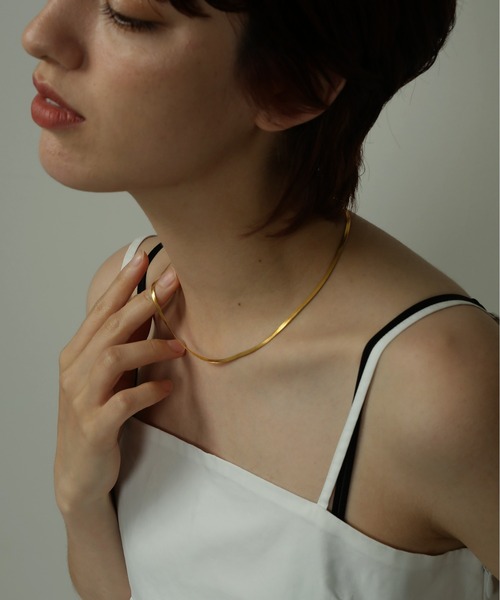 ORLEAN(オルレアン)の「金属アレルギー対応 シンプルスネークチェーンネックレス 2mm 316L(ネックレス・レディース・シルバー/ゴールド・フリー)」の5枚目の写真