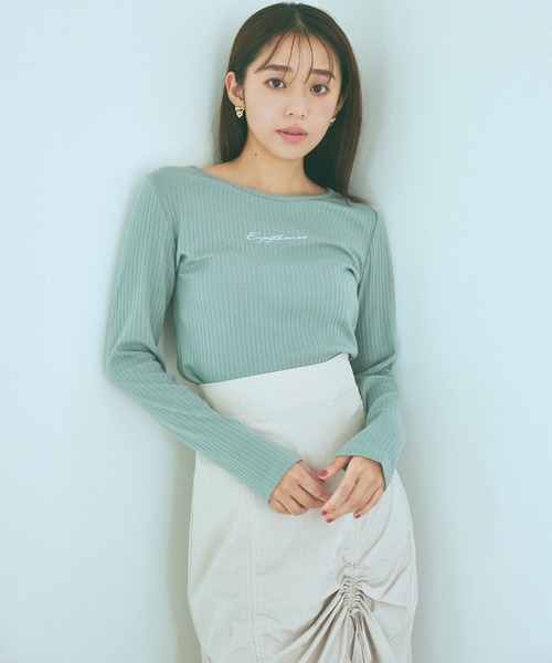 mysty woman（ミスティウーマン）の「刺繍ロゴテレコプルオーバー　978462（Tシャツ/カットソー・レディース・ブラック/ベージュ/グレイッシュブルー・FREE）」の3枚目の写真
