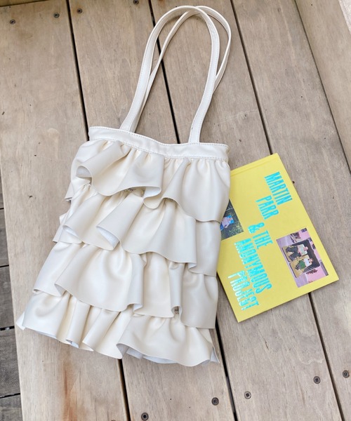 Loueme（ルエム）の「ティアードフリルトートバッグ（トートバッグ・レディース・アイボリー/パープル/ブラック/シルバー・FREE）」の2枚目の写真