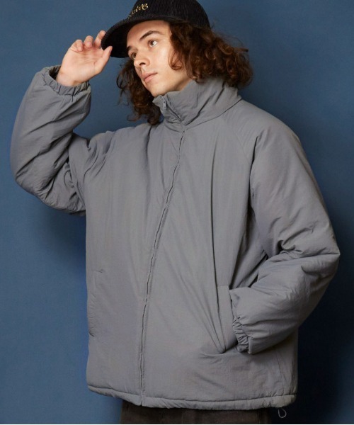 unrelaxing（アンリラクシング）の「ボリュームハイネック撥水ナイロンエコダウンジャケット（ダウンジャケット/コート・メンズ・ライトカーキ/ブラック/アイボリー/グレー/その他/スミクロ/ベージュ/ブルー系・FREE）」の3枚目の写真