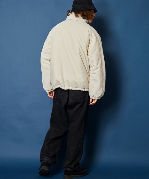 unrelaxing（アンリラクシング）の「ボリュームハイネック撥水ナイロンエコダウンジャケット（ダウンジャケット/コート・メンズ・ライトカーキ/ブラック/アイボリー/グレー/その他/スミクロ/ベージュ/ブルー系・FREE）」の21枚目の写真
