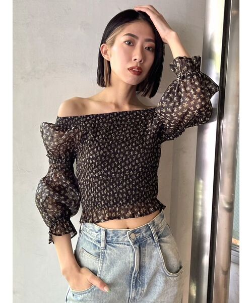EMODA（エモダ）の「2WAY SHEER SHIRRING TOP（Tシャツ/カットソー・レディース・ブラック/その他1/その他・FREE）」の5枚目の写真