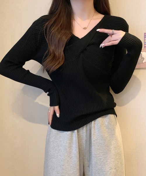 Felt-Maglietta（フェルトマリエッタ）の「ツイストネック長袖リブニット（ニット/セーター・レディース・ブラック/ホワイト・FREE）」の9枚目の写真