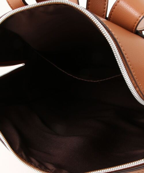 Legato Largo（レガートラルゴ）の「Legato Largo / かるいかばんＰＵ　リュック / LG-P0114Z（バックパック/リュック・レディース・ラベンダー/オリーブ/キャメル/ブラック/ベージュ系その他/ベージュ/アイボリー/ライトブルー/イエロー・ONESIZE）」の16枚目の写真