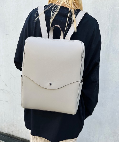 Legato Largo（レガートラルゴ）の「Legato Largo / かるいかばんＰＵ　リュック / LG-P0114Z（バックパック/リュック・レディース・ラベンダー/オリーブ/キャメル/ブラック/ベージュ系その他/ベージュ/アイボリー/ライトブルー/イエロー・ONESIZE）」の7枚目の写真