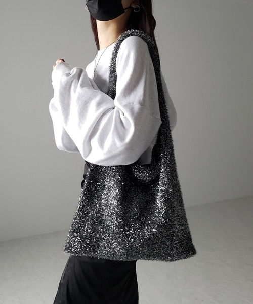 me+em select（ミームセレクト）の「※※【 ４color 】ラメシャギーニットトートバッグ（トートバッグ・レディース・ブラック/チャコールグレー/グレー/ブルー・FREE）」の6枚目の写真