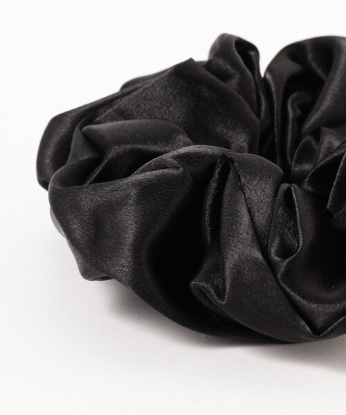 B:MING by BEAMS(ビーミングバイビームス)の「B:MING by BEAMS / サテン シュシュ(シュシュ・レディース・ブラウン系その他4/ブラック/オリーブ・ONE SIZE)」の5枚目の写真