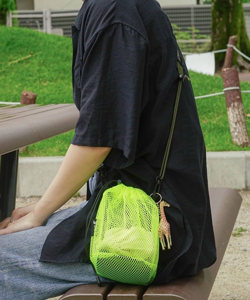 nahe ネーエ マルチストラップ ホルダー カラビナ ネックストラップ