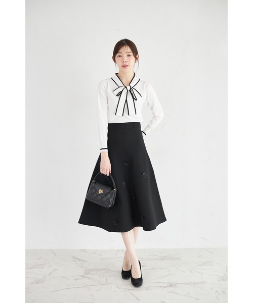 tocco closet（トッコ　クローゼット）の「【ZOZO限定】配色ライン入りボウタイりぼんニットプルオーバー（ニット/セーター・レディース・ブラック/ベージュ/オフホワイト/ブルー/ピンクベージュ/ネイビー・M）」の7枚目の写真