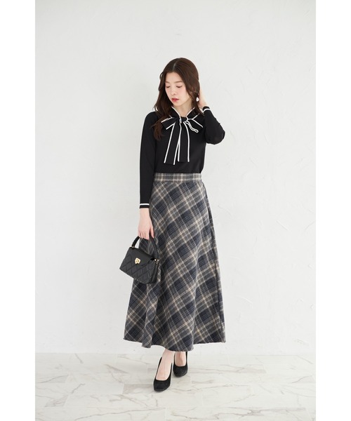 tocco closet（トッコ　クローゼット）の「【ZOZO限定】配色ライン入りボウタイりぼんニットプルオーバー（ニット/セーター・レディース・ブラック/ベージュ/オフホワイト/ブルー/ピンクベージュ/ネイビー・M）」の15枚目の写真