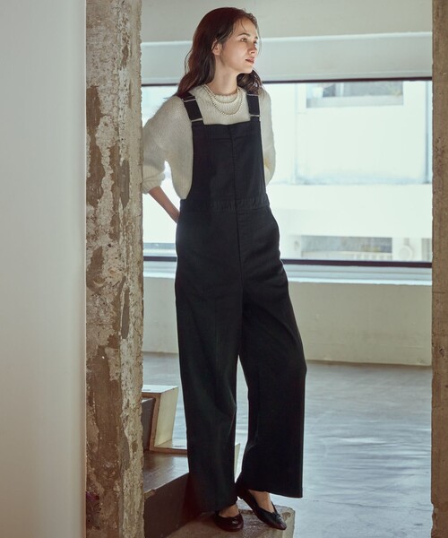 23区(ニジュウサンク)の「【SLOW/一部店舗限定】SLOW DENIM サロペット(サロペット/オーバーオール・レディース・ブラック系/ホワイト系・46/44)」の2枚目の写真