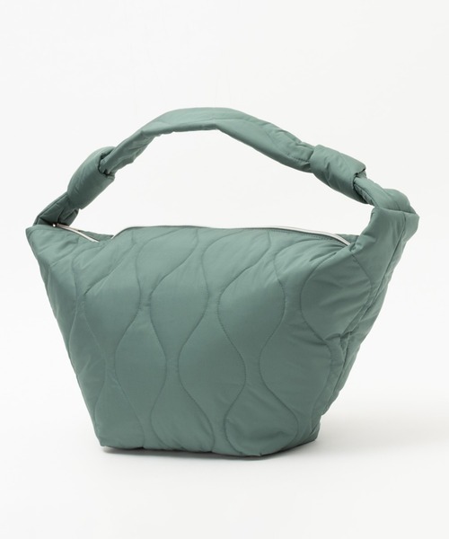 NAVY(ネイビー)の「NAVY キルトショルダーバッグ(ショルダーバッグ・レディース・アイボリー/ベージュ/ブラック/グリーン系その他・フリー)」の4枚目の写真