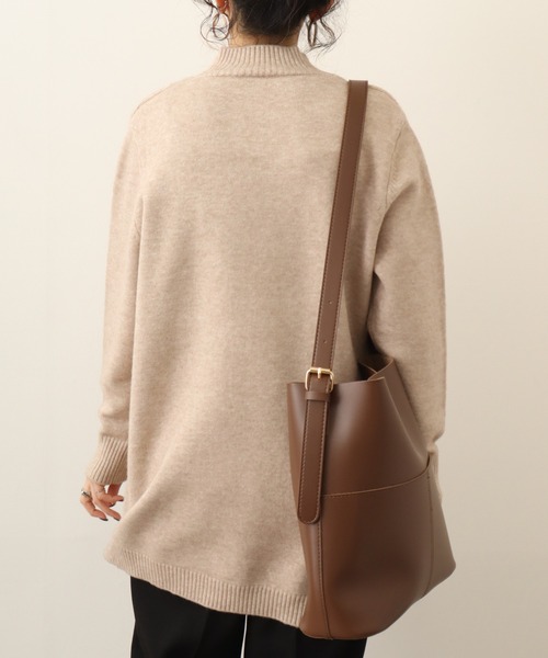 Chiaro（キアロ）の「chiaro チュニック丈ハイネックニット（ニット/セーター・レディース・ベージュ/モカ/ターコイズブルー/ブラック・40）」の18枚目の写真