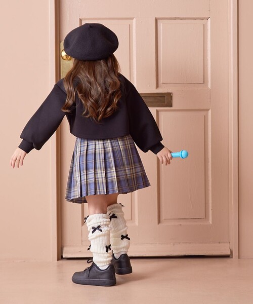 aBity select(アビティセレクト)の「レイヤードクロップド ダンボールニット/ボンディングトップス(スウェット・キッズ・サックスブルー/ブラック/杢グレー・100/120/110/90)」の12枚目の写真