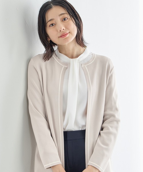 A/C DESIGN BY ALPHA CUBIC(エーシーデザインバイアルファキュービック)の「ストライプタイブラウス(シャツ/ブラウス・レディース・ネイビー/チャコールグレー/オフホワイト・9号/11号/13号)」の14枚目の写真