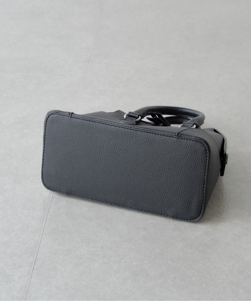 natural couture（ナチュラルクチュール）の「3WAYラインショルダー付きBAG（ショルダーバッグ・レディース・サックスブルー/グレイッシュベージュ/ブラック・FREE）」の12枚目の写真