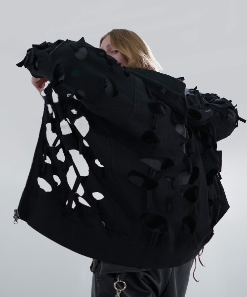 Bizarre Maiden（ビザールメイデン）の「ストリートファッション Bizarre Maiden ビザール メイデン damage full zip hoodie ダメージ ジップパーカー フーディー オーバーサイズ 重ね着 レイヤード 長袖 羽織り パンクストリート（パーカー・メンズ・ベージュ/ブラック/グレー・L/M）」の19枚目の写真