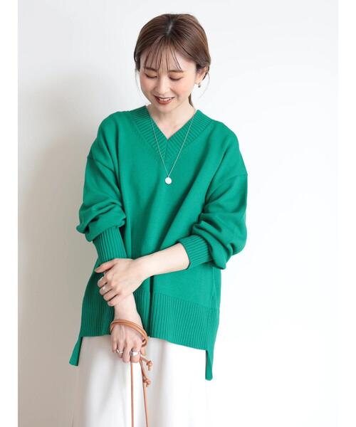 ebure サスティナブルライトウール　Vネックプルオーバー 24AW 美品24AW サスティナブルライトウール Vネックブルゾン、バック