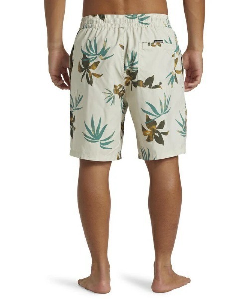 Quiksilver（クイックシルバー）の「EVERYDAY MIX VOLLEY/クイックシルバーウエストゴムショートパンツ(水着)（水着・メンズ・ベージュ/ブラック/チャコールグレー/ブルー・LARGE/MEDIUM/X-LARGE/SMALL）」の9枚目の写真
