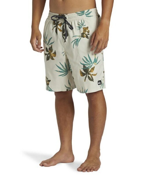 Quiksilver（クイックシルバー）の「EVERYDAY MIX VOLLEY/クイックシルバーウエストゴムショートパンツ(水着)（水着・メンズ・ベージュ/ブラック/チャコールグレー/ブルー・LARGE/MEDIUM/X-LARGE/SMALL）」の12枚目の写真