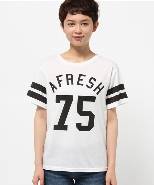 WEGO(ウィゴー)の「WEGO/ナンバリングラインTシャツ(Tシャツ/カットソー・レディース・オフホワイト/ブラック・FREE)」の3枚目の写真