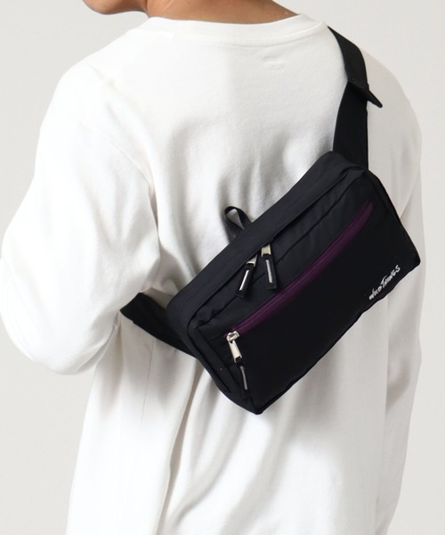WILD THINGS（ワイルドシングス）の「【WILD THINGS/ワイルドシングス】DELFY fabric ワンポイントロゴ スクエア型ボディウエストバッグ（ボディバッグ/ウエストポーチ・メンズ・ブラック/パープル/レッド/ターコイズブルー・FREE）」の8枚目の写真