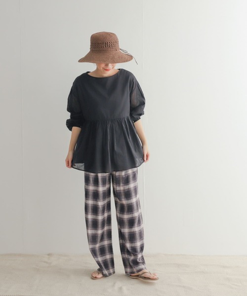 URBAN RESEARCH DOORS(アーバンリサーチドアーズ)の「コットンボイル2WAYブラウス(シャツ/ブラウス・レディース・オフホワイト/ブラック/ミント・MEDIUM)」の11枚目の写真