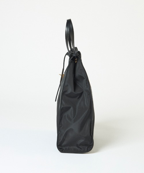 INED CLARO（イネドクラロ）の「ナイロントートバッグ（トートバッグ・レディース・ベージュ/ブラック・フリー）」の4枚目の写真