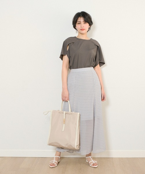 INED CLARO（イネドクラロ）の「ナイロントートバッグ（トートバッグ・レディース・ベージュ/ブラック・フリー）」の18枚目の写真