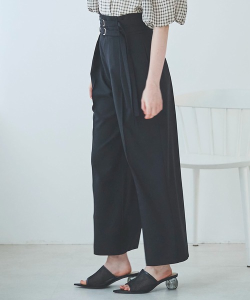 31 Sons de mode（トランテアン　ソン　ドゥ　モード）の「ダブルベルトワイドパンツ（その他パンツ・レディース・ブラック/ピンク/ベージュ・36/38）」の4枚目の写真