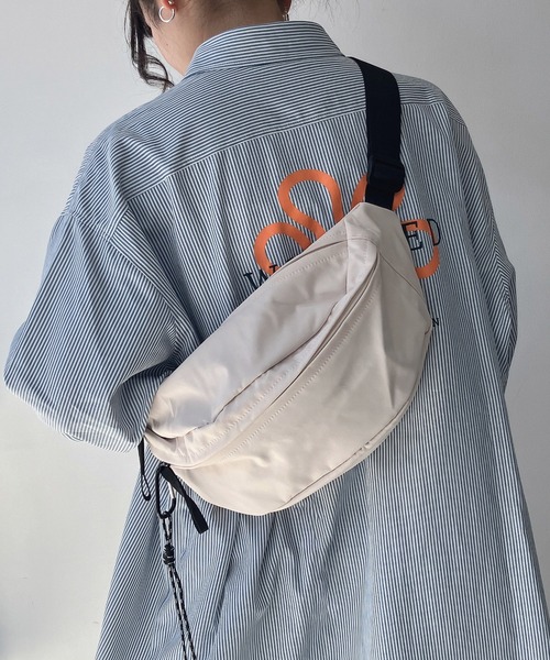 AS KNOW AS plus（アズノゥアズプラス）の「☆ナイロン ボディバッグ（ボディバッグ/ウエストポーチ・レディース・ブラック/アイボリー/カーキ/グレー/シルバー/ブラック系その他2/ブラック系その他/ベージュ/レオパード・FREE）」の20枚目の写真