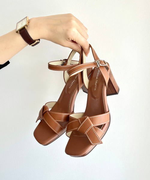 ORiental TRaffic（オリエンタルトラフィック）の「ウッドヒールリボンサンダル/41221（サンダル・レディース・キャメル/ホワイト/ブラック・SS/S/M/L/LL/3L）」の3枚目の写真
