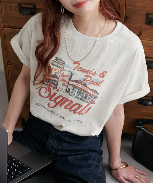 DISCOAT(ディスコート)の「【WEB限定】サマースーベニアプリントTシャツ(Tシャツ/カットソー・レディース・チャコールグレー/オフホワイト/ベージュ・FREE)」の3枚目の写真