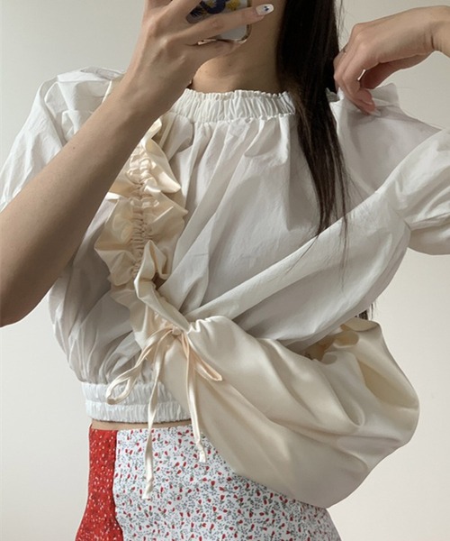 Dita Muaj.(ディータムアージュ)の「フリルショルダーバッグ(ショルダーバッグ・レディース・パープル/ブラック/アイボリー・FREE)」の16枚目の写真