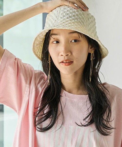 coen（コーエン）の「リボンロングチェーンイヤリング（イヤリング・レディース・ゴールド/シルバー/ブラック・FREE）」の5枚目の写真