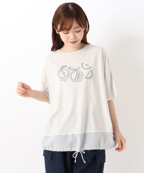 one'sterrace(ワンズテラス)の「モチーフ刺繍プルオーバー(Tシャツ/カットソー・レディース・ライトグレー系8/ネイビー系5/レッド系9・02)」の2枚目の写真