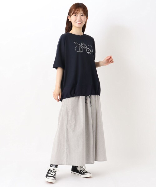 one'sterrace(ワンズテラス)の「モチーフ刺繍プルオーバー(Tシャツ/カットソー・レディース・ライトグレー系8/ネイビー系5/レッド系9・02)」の14枚目の写真